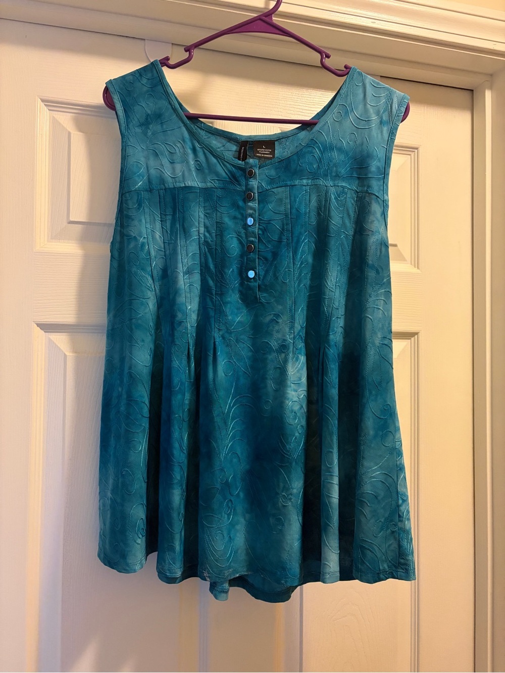 Teal Swirl Sleeveless Button-Front Tank Top